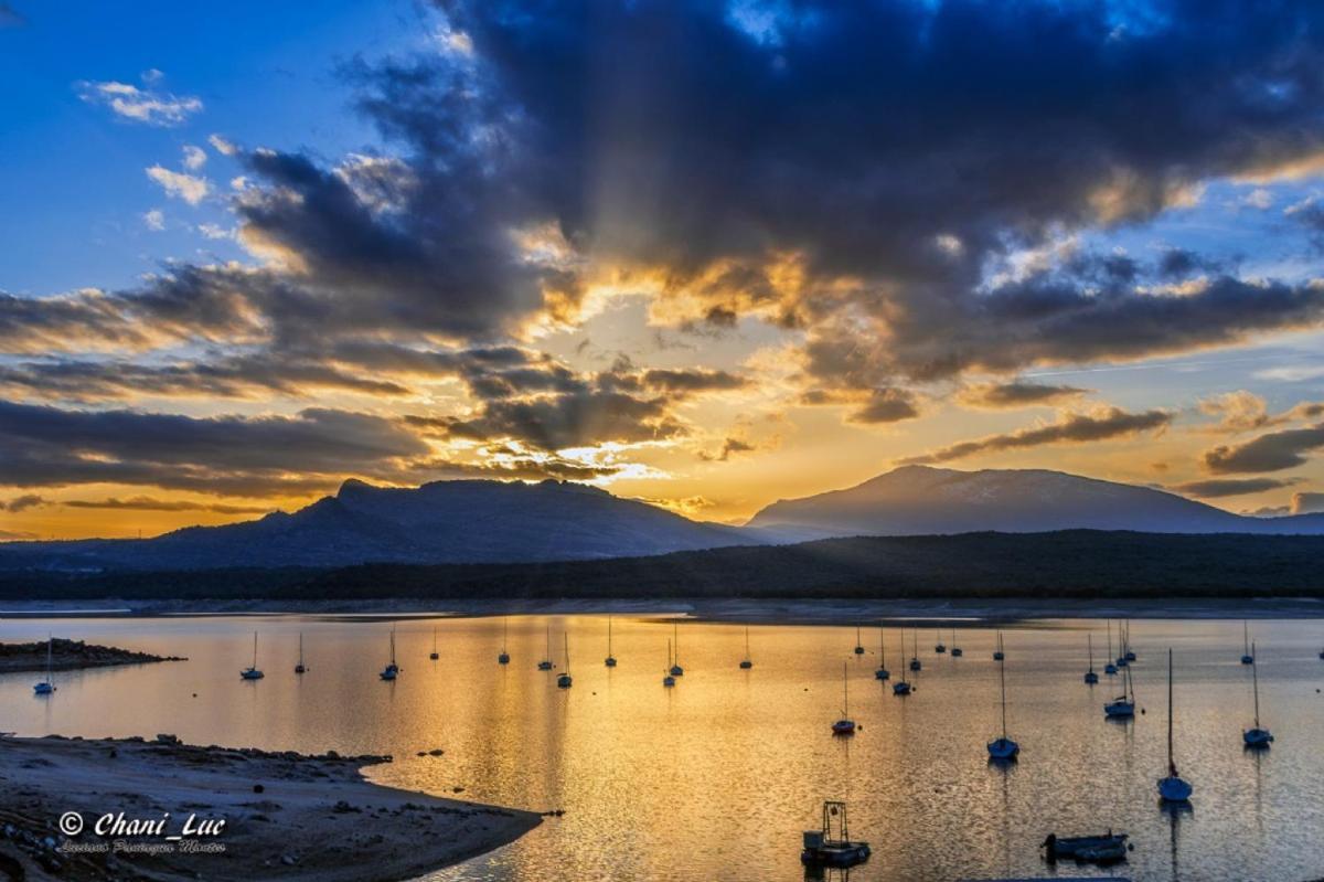 El Lago Cervera de Buitrago Екстер'єр фото